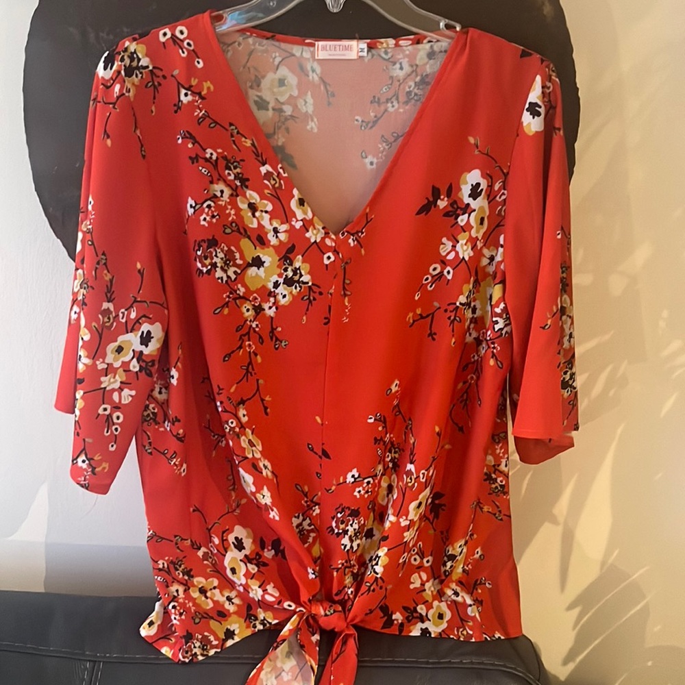 Women’s tops. Size M. Pit to pit 20.5”